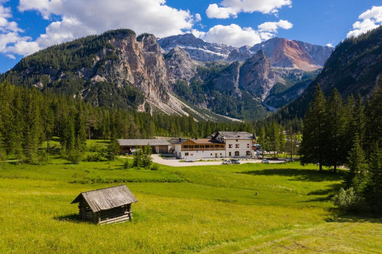 Alpin Natur Hotel Brueckele Braies  Ngoại thất bức ảnh