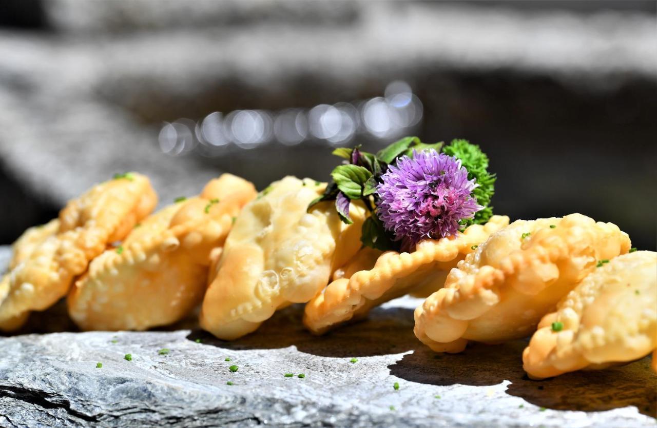 Alpin Natur Hotel Brueckele Braies  Ngoại thất bức ảnh
